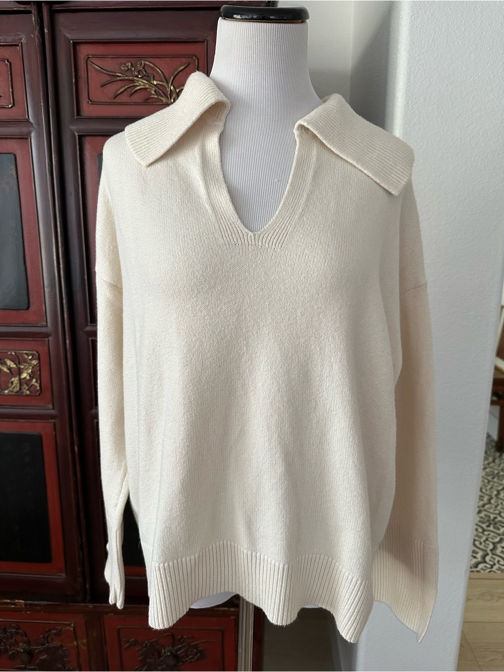 Banana Republic Cream V-Neck Collared Sweater
